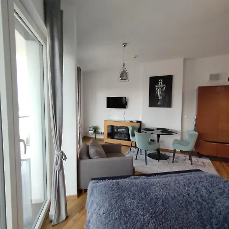 アパート Kasprzaka 29 Wola Tower Expo By Perfect ワルシャワ